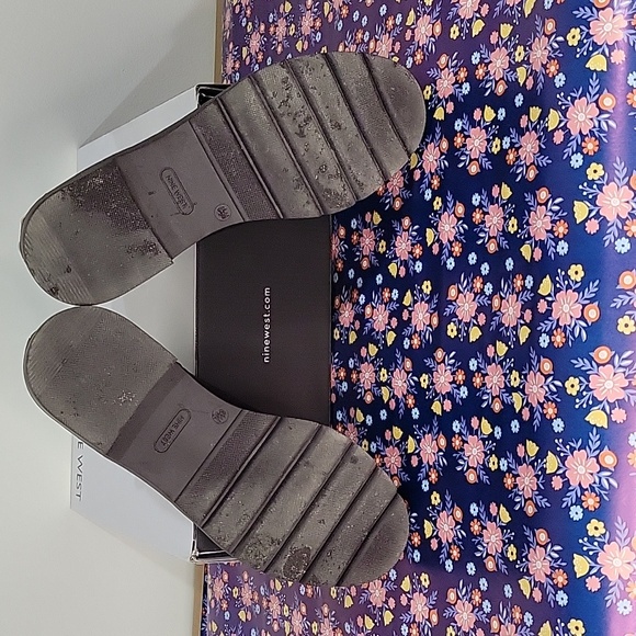 Nine West Brown Leather Ankle Boots with Gold Accent Chain Size 8.5 - Picture 5 of 5